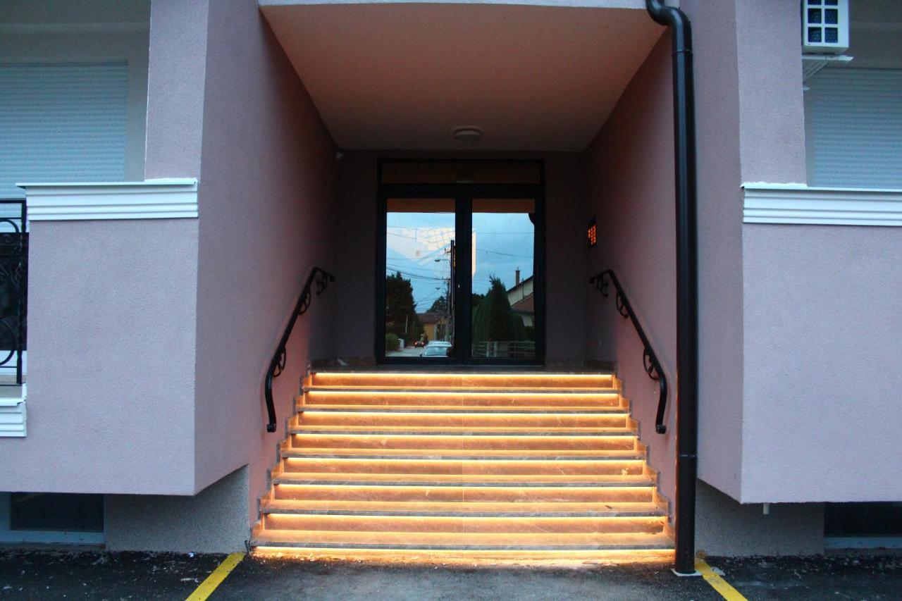 Exceptional Accommodation Čačak エクステリア 写真